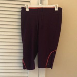Capri workout leggings